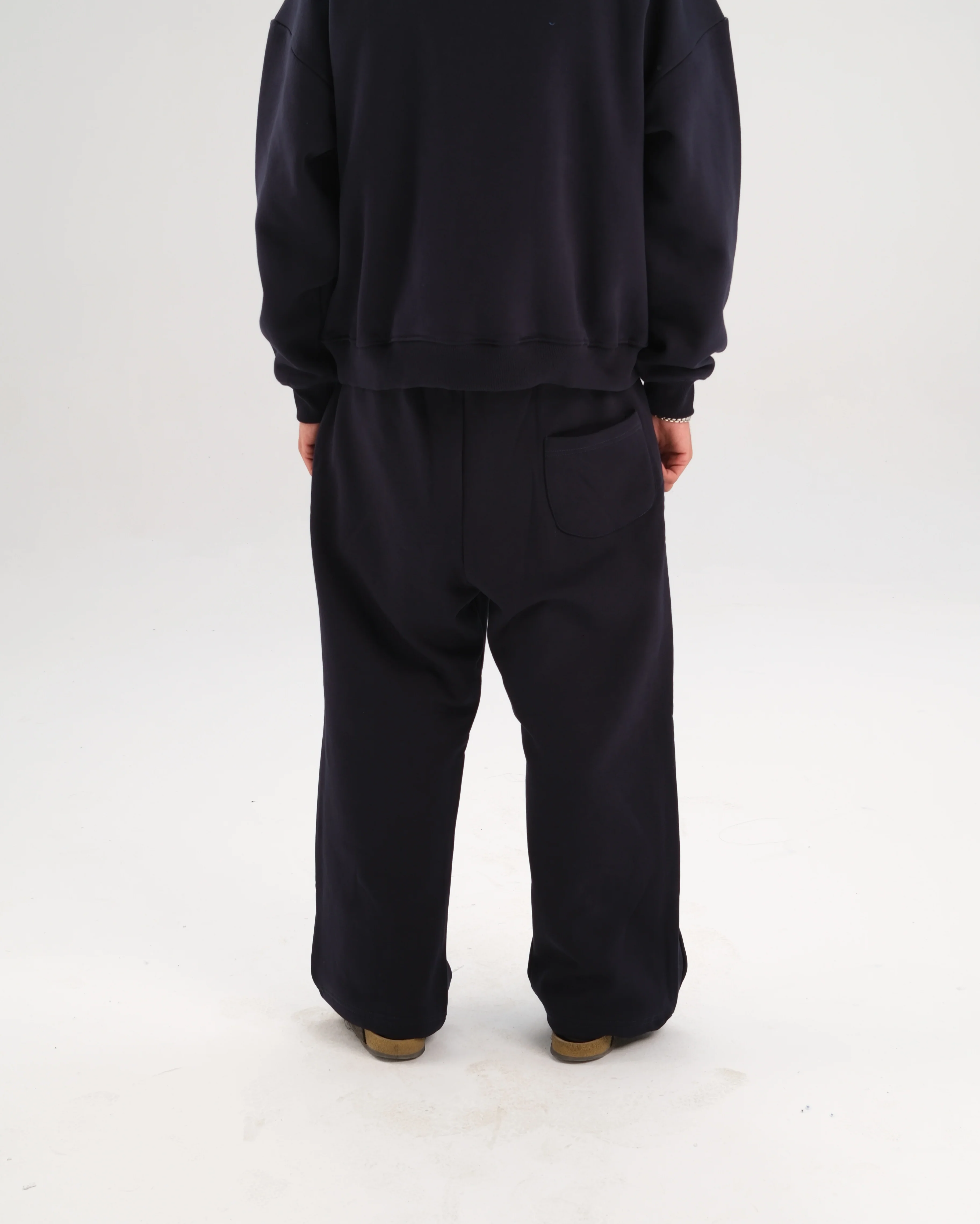 Heavyweight Sweats - Image 17
