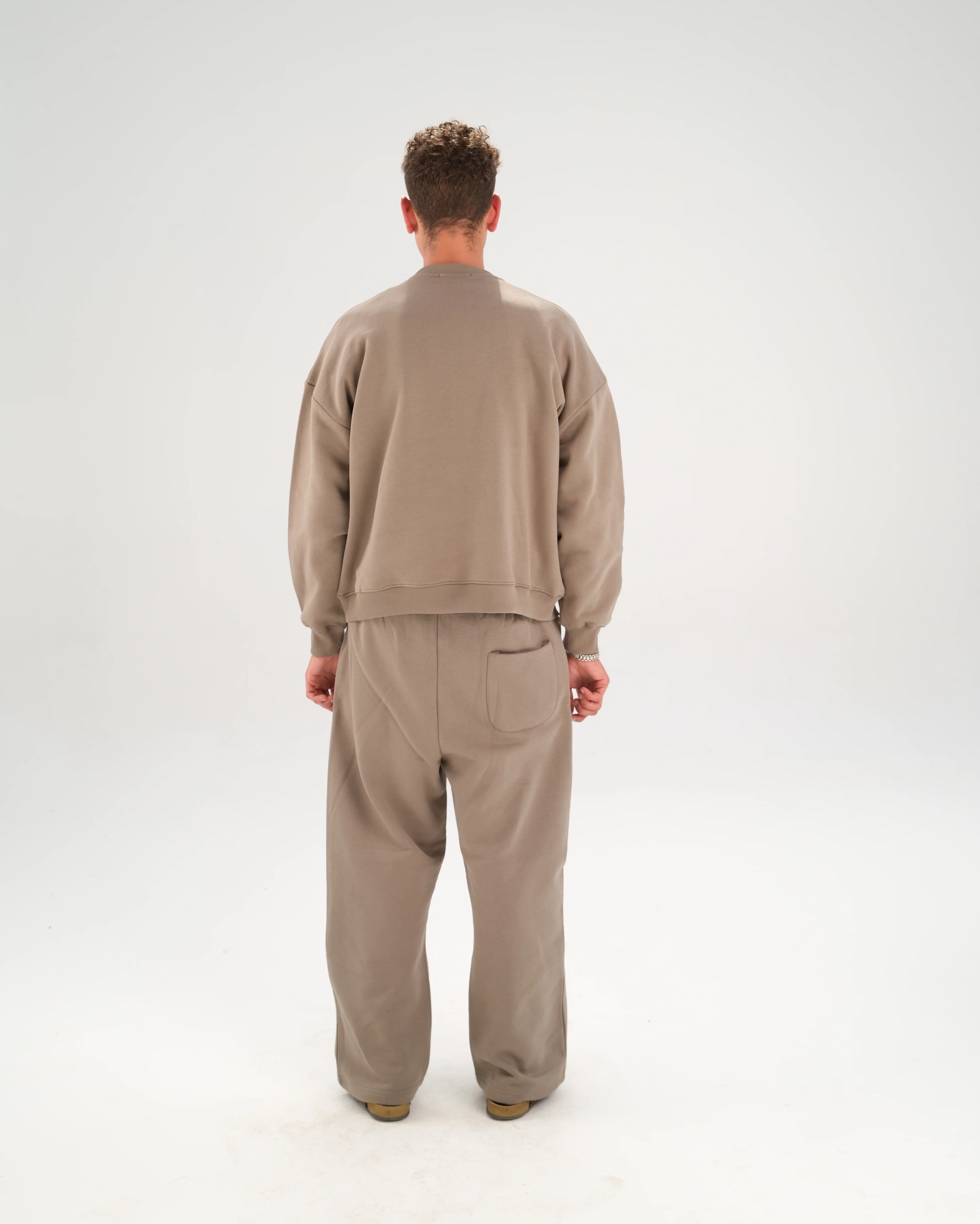 The Heavyweight Crewneck - Image 16