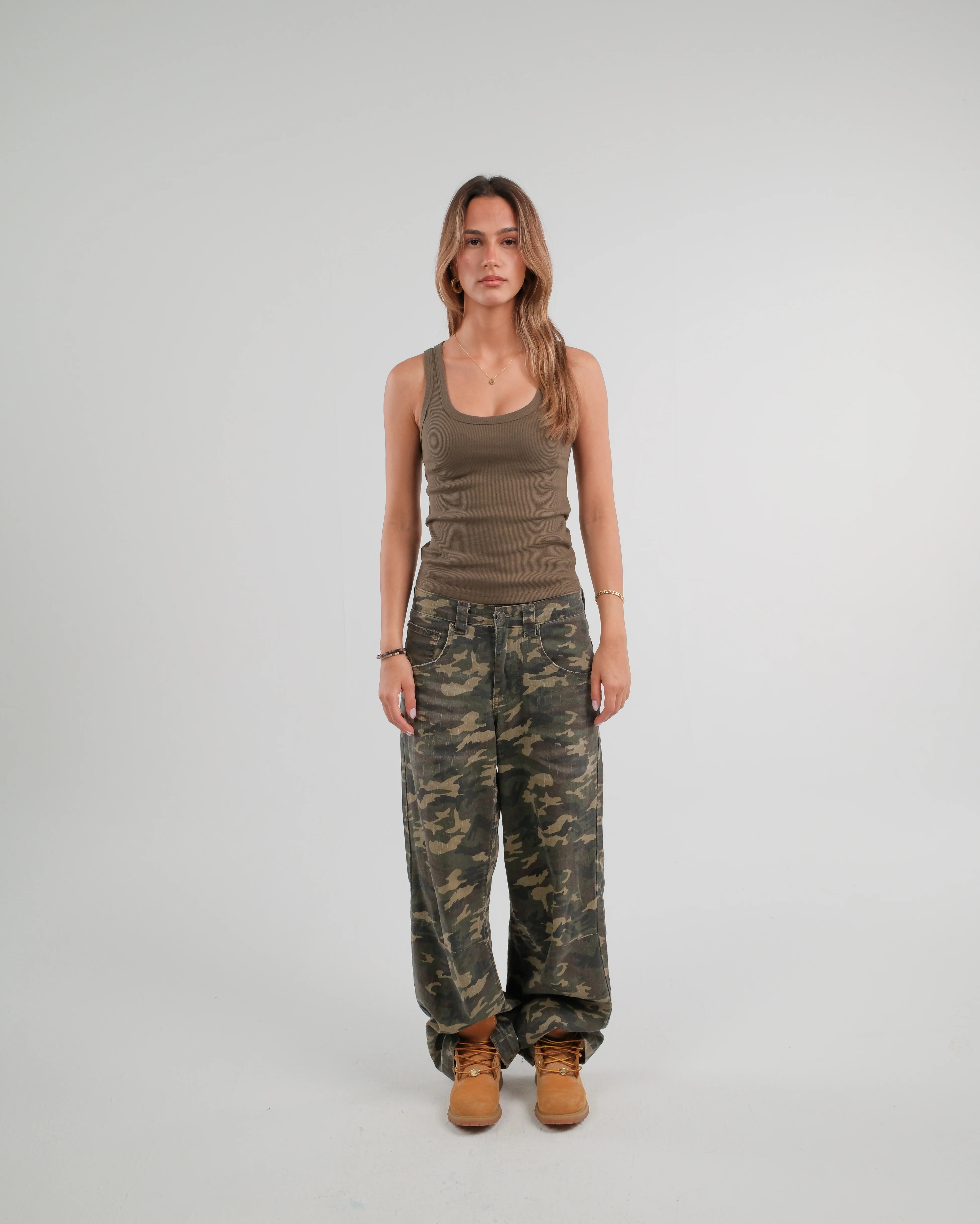 U-Shaped Tank Top - Image 13