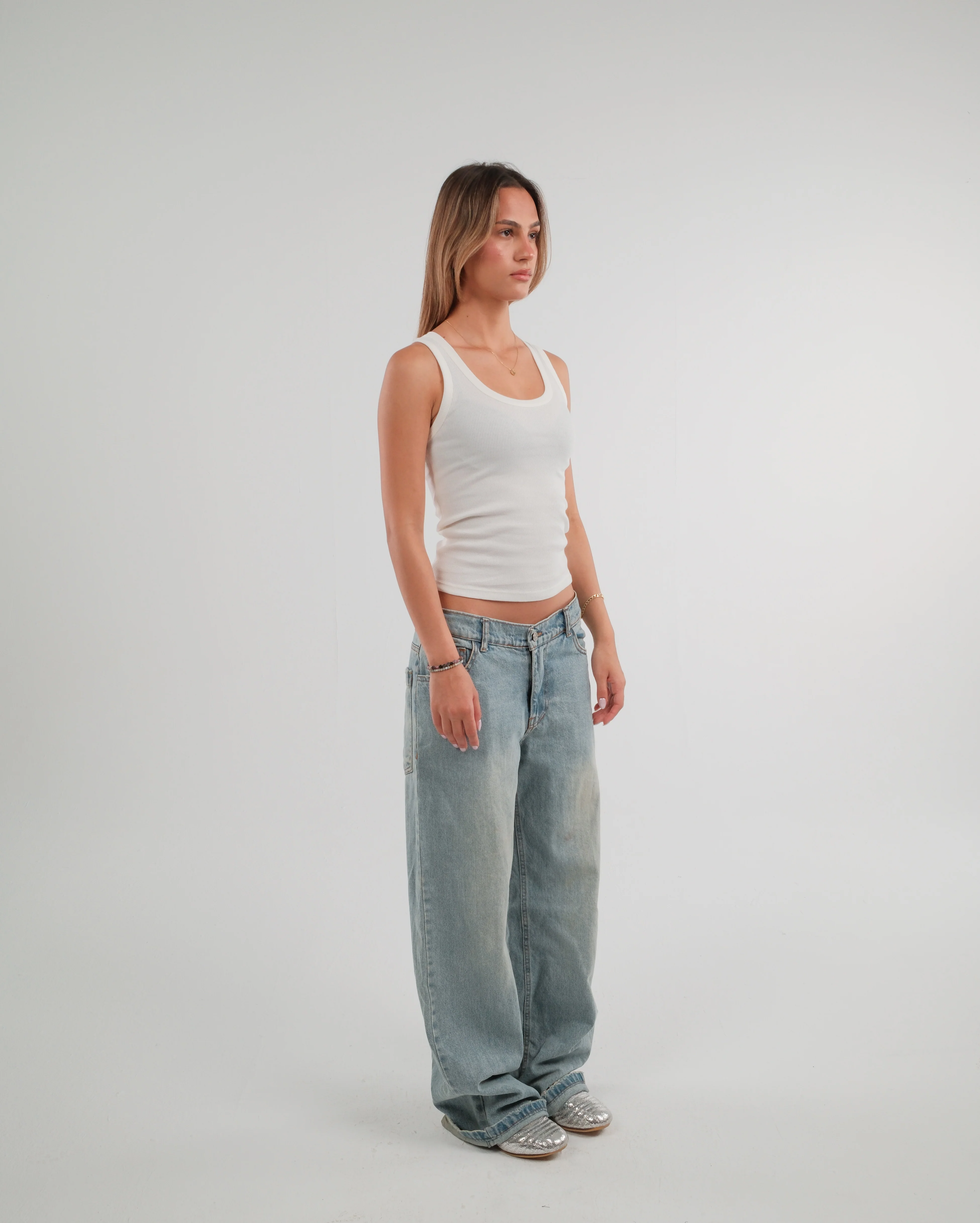U-Shaped Tank Top - Image 6