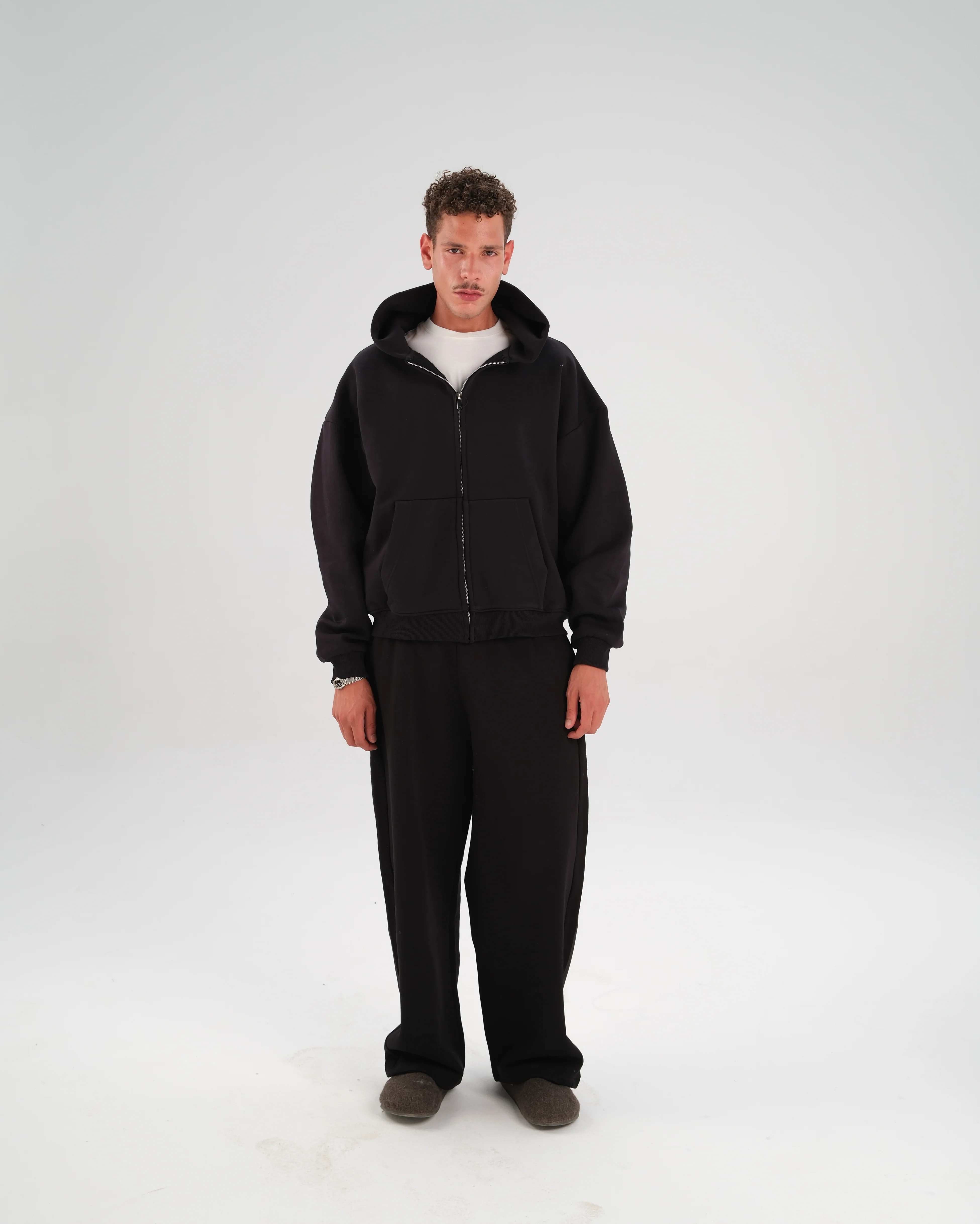 The Heavyweight Zipup - Image 8